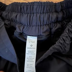 Lululemon Hotty Hot Shorts size 2 tall